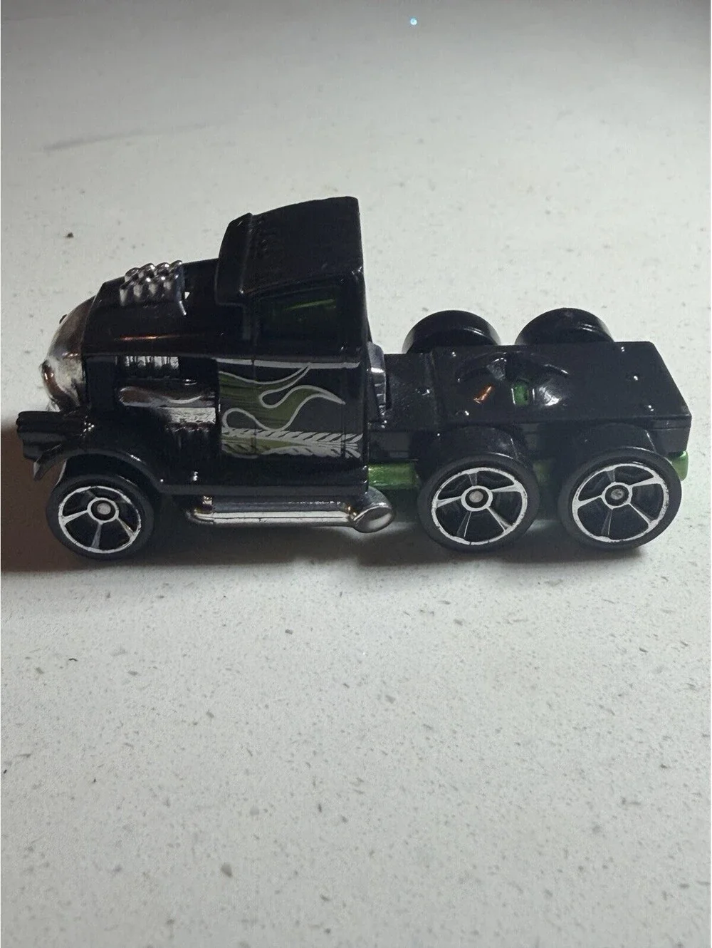 Mattel Hot Wheels “Bone Blazer” Toy Truck W/ Skull Black Green Flames Diecast